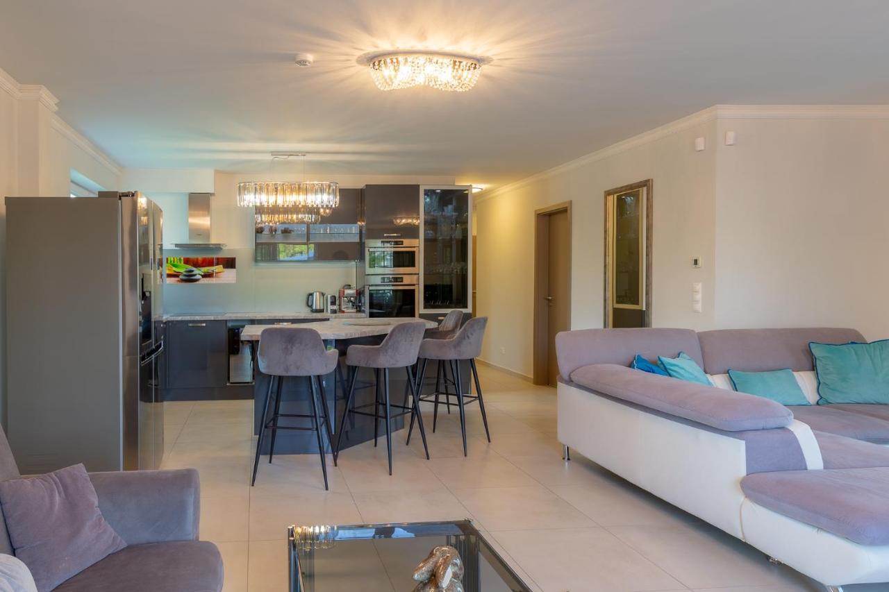 Appartement Admiral Luxury IV Apartman By Bltn à Siófok Extérieur photo