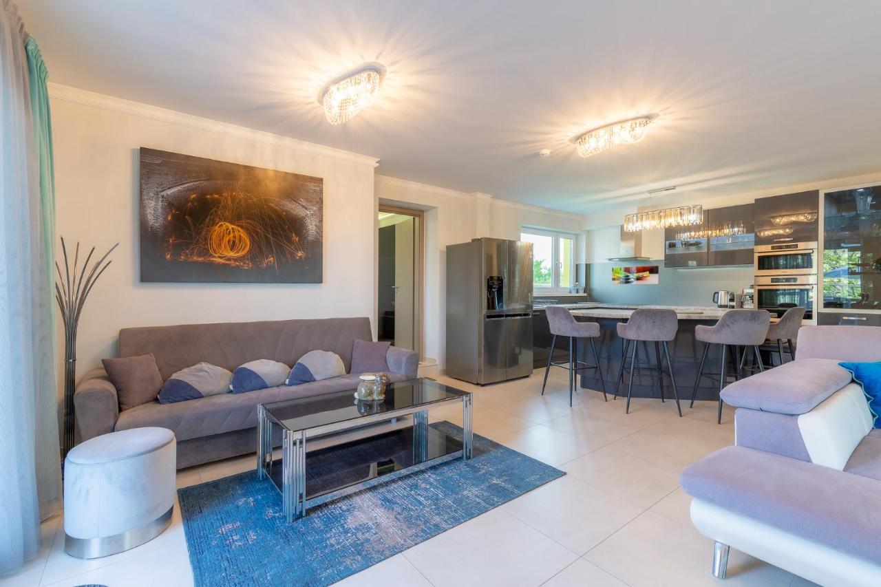 Appartement Admiral Luxury IV Apartman By Bltn à Siófok Extérieur photo